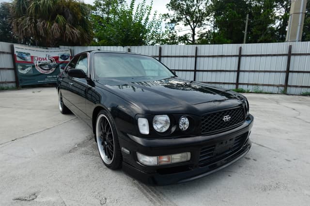 1998 Nissan Gloria JDM car for sale — photo 3 of 19