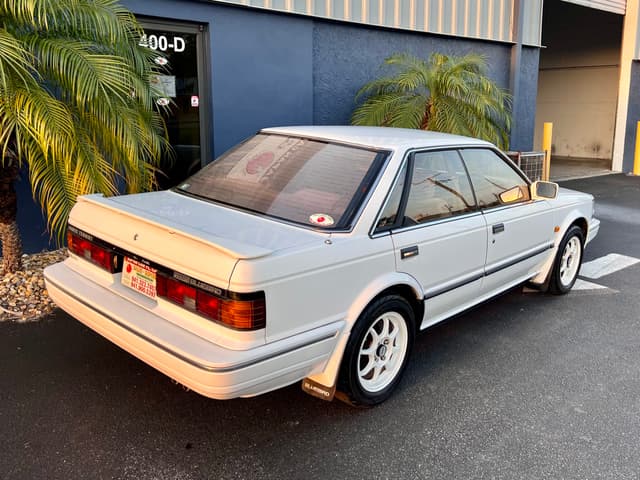 1987 Nissan Bluebird JDM car for sale — photo 16 of 25