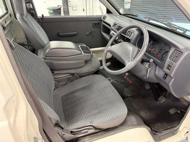 1996 Toyota Townace JDM car for sale — photo 20 of 25