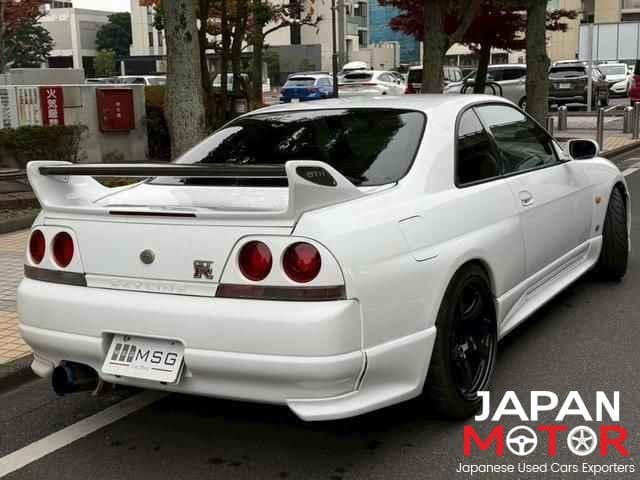 1997 Nissan Skyline JDM car for sale — photo 2 of 9
