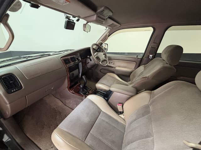1999 Toyota Hilux Surf JDM car for sale — photo 18 of 24