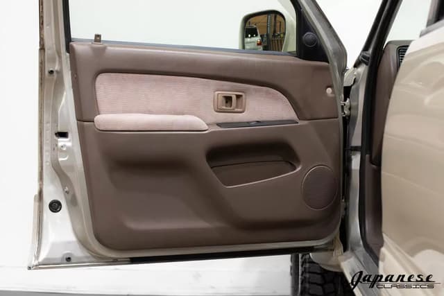1999 Toyota Hilux JDM car for sale — photo 18 of 25