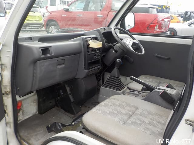 1998 Mitsubishi Minicab JDM car for sale — photo 9 of 21