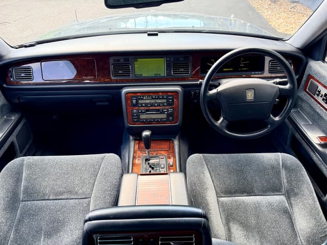 2000 Toyota Century JDM car for sale — photo 16 of 25