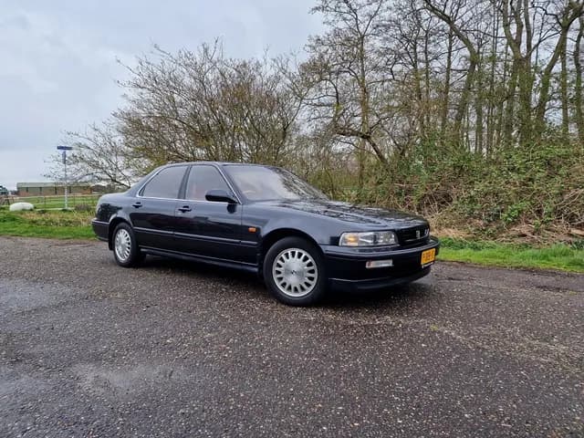 1993 Honda Legend JDM car for sale — photo 4 of 22