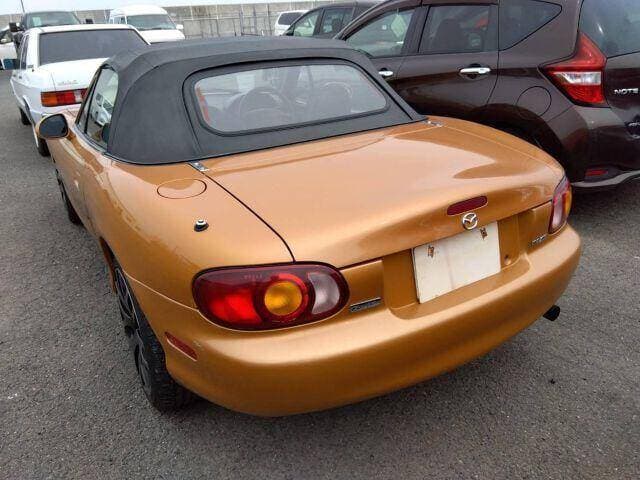 1998 Mazda Roadster (Eunos Roadster / MX-5) JDM car for sale — photo 2 of 6