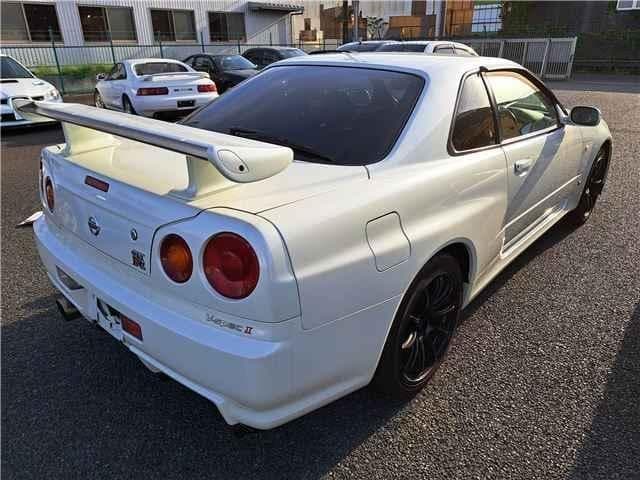 2001 Nissan Skyline JDM car for sale — photo 2 of 13