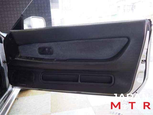 1992 Nissan Skyline JDM car for sale — photo 12 of 25