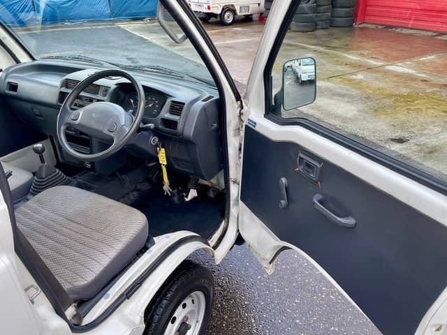 1999 Daihatsu Hijet JDM car for sale — photo 14 of 25