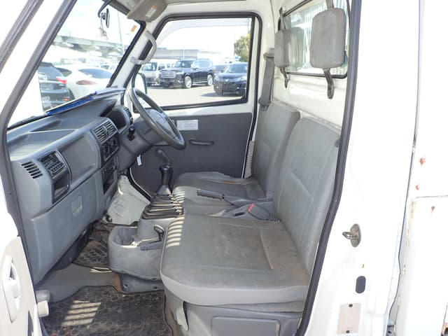 2005 Nissan JDM car for sale — photo 13 of 25