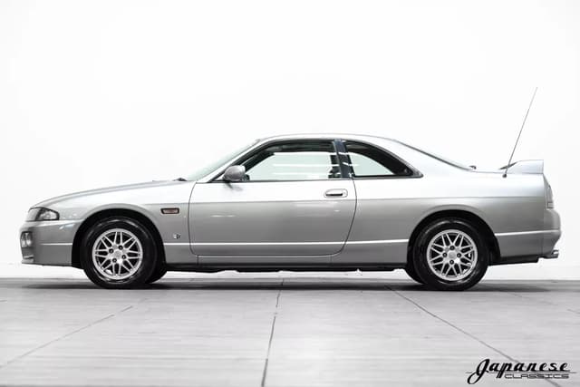 1997 Nissan Skyline JDM car for sale — photo 4 of 25