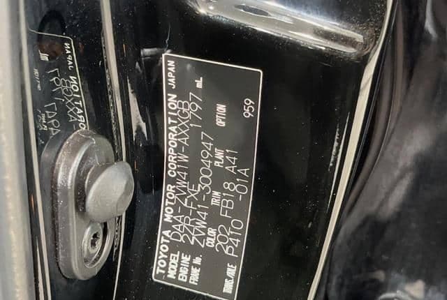 2011 Toyota Prius JDM car for sale — photo 2 of 25