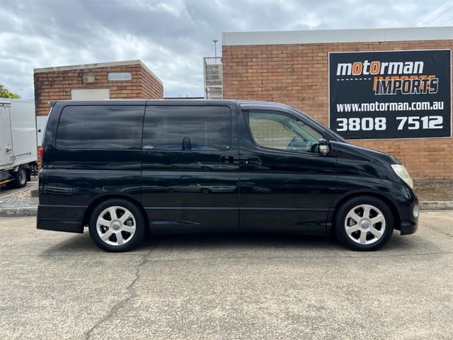 2008 Nissan Elgrand JDM car for sale — photo 5 of 16