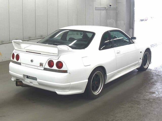 1993 Nissan Skyline JDM car for sale — photo 4 of 6
