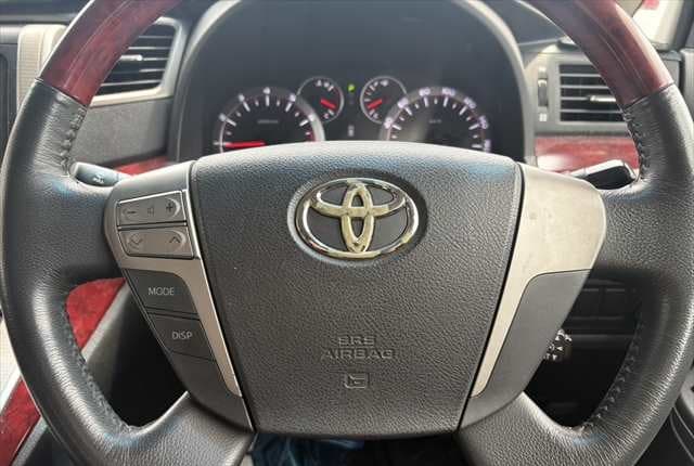 2008 Toyota Vellfire JDM car for sale — photo 12 of 25
