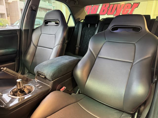 2002 Toyota Crown JDM car for sale — photo 6 of 25