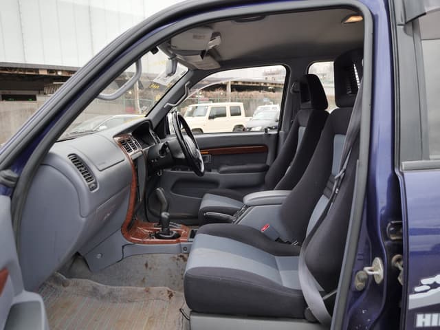 1996 Toyota Hilux Surf JDM car for sale — photo 10 of 21