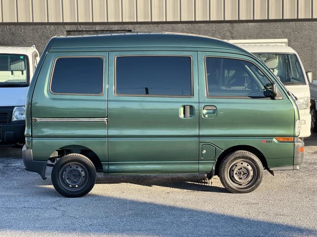 1997 Mitsubishi Minicab JDM car for sale — photo 11 of 17