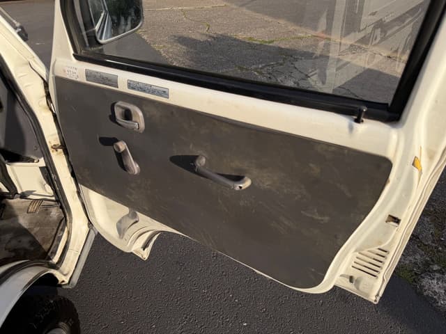 1995 Mitsubishi Minicab JDM car for sale — photo 24 of 25