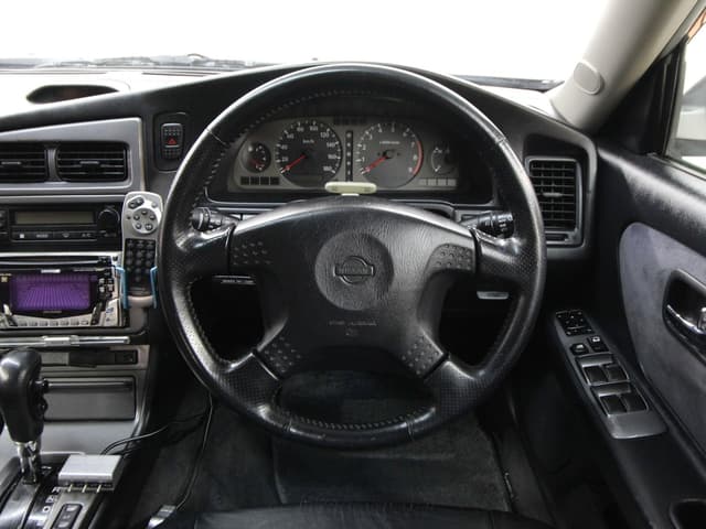 1997 Nissan Stagea JDM car for sale — photo 10 of 25