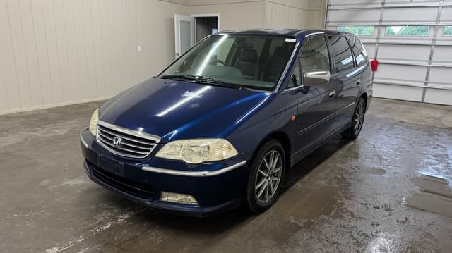 2001 Honda Odyssey JDM car for sale — photo 2 of 10
