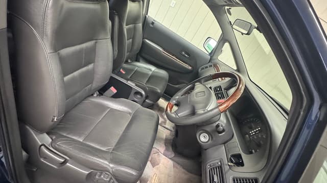 2001 Honda Odyssey JDM car for sale — photo 5 of 10