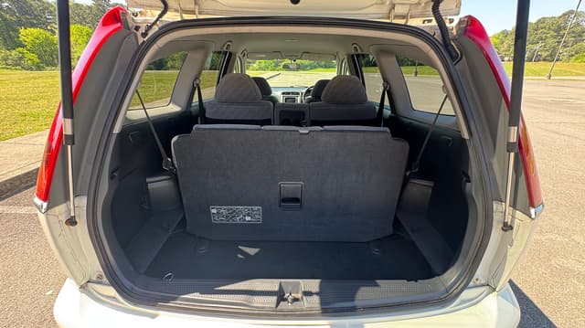 2001 Honda Stream JDM car for sale — photo 5 of 10