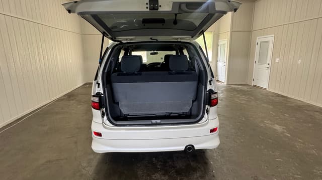 2000 Toyota Estima JDM car for sale — photo 7 of 10