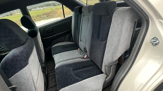 1999 Toyota Harrier JDM car for sale — photo 6 of 10