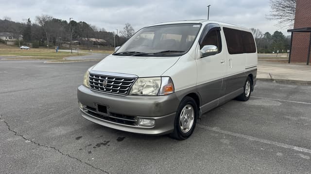 2000 Toyota Grand Hiace JDM car for sale — photo 2 of 10