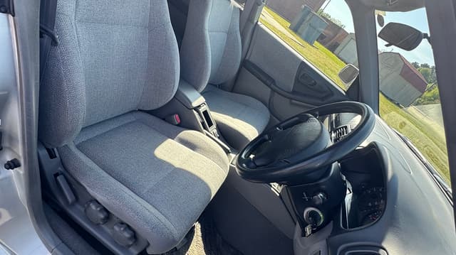 2000 Subaru Forester JDM car for sale — photo 5 of 10