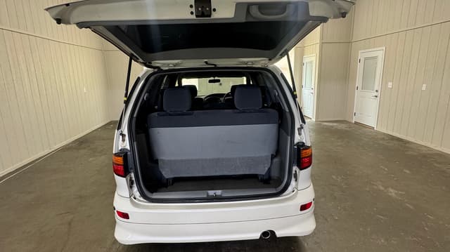2000 Toyota Estima JDM car for sale — photo 7 of 10