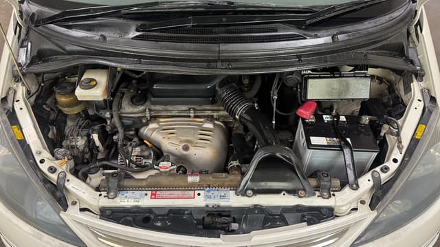 2000 Toyota Estima JDM car for sale — photo 9 of 10