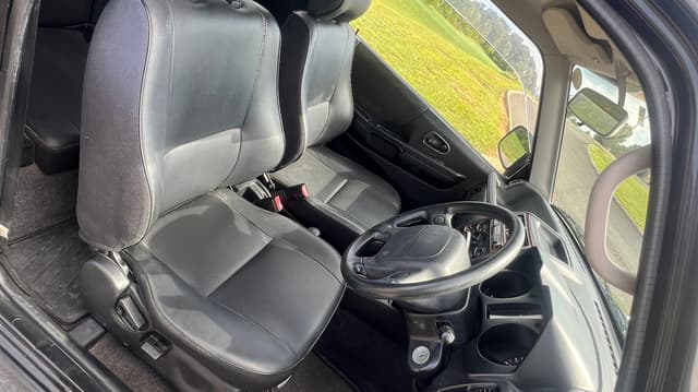 1998 Mitsubishi Pajero JDM car for sale — photo 5 of 8