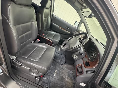 2001 Honda Odyssey JDM car for sale — photo 5 of 10