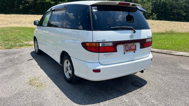 2000 Toyota Estima JDM car for sale — photo 4 of 10