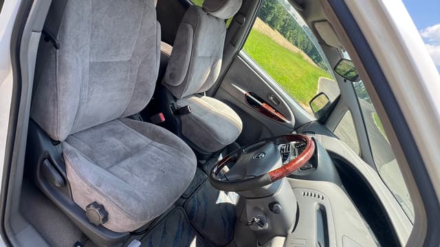 2000 Toyota Estima JDM car for sale — photo 5 of 10