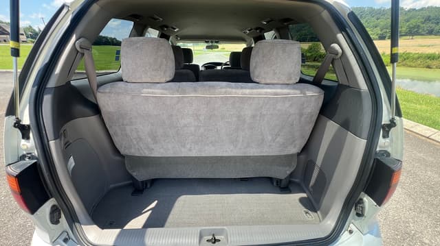 2000 Toyota Estima JDM car for sale — photo 8 of 10