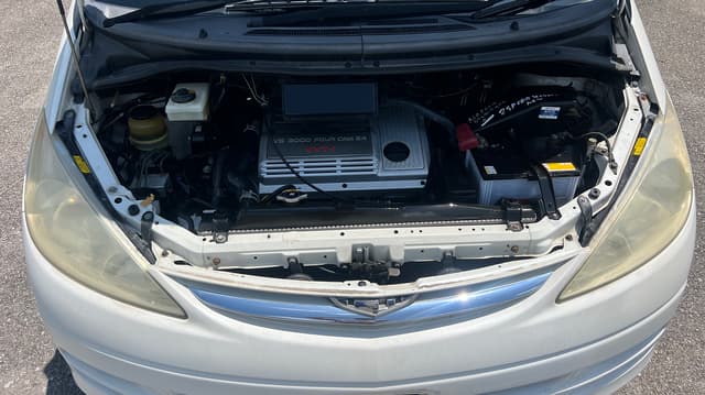 2000 Toyota Estima JDM car for sale — photo 9 of 10