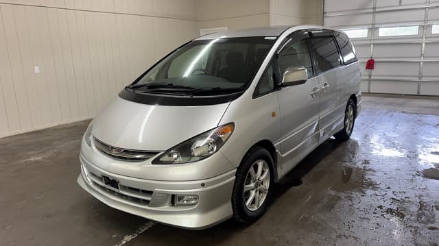 2001 Toyota Estima JDM car for sale — photo 2 of 10