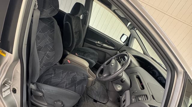 2001 Toyota Estima JDM car for sale — photo 5 of 10