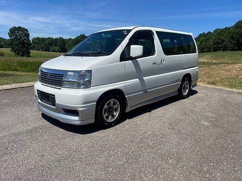 1997 Nissan Elgrand JDM car for sale — photo 5 of 10