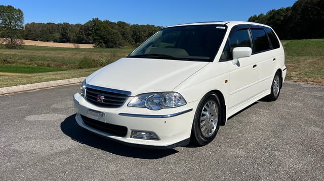 2000 Honda Odyssey JDM car for sale — photo 2 of 10