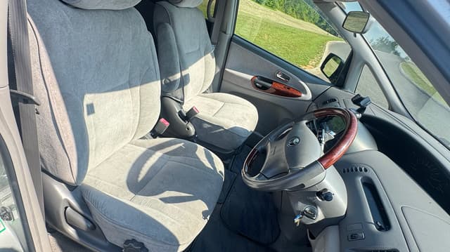 2001 Toyota Estima JDM car for sale — photo 5 of 10