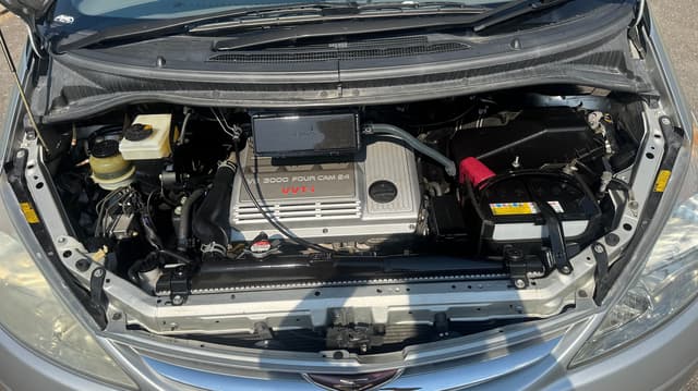 2001 Toyota Estima JDM car for sale — photo 9 of 10
