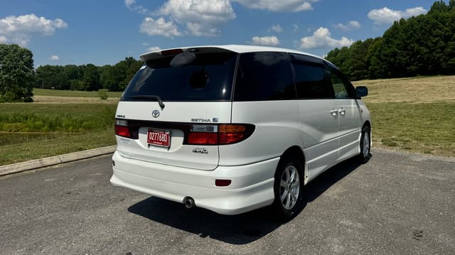 2000 Toyota Estima JDM car for sale — photo 3 of 10