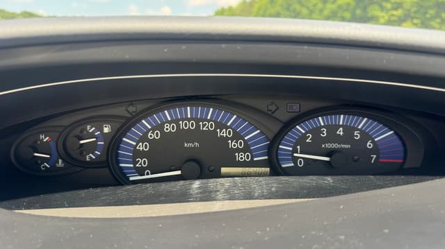 2000 Toyota Estima JDM car for sale — photo 10 of 10