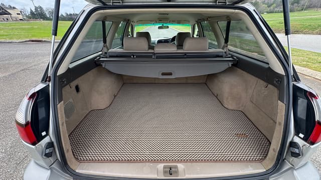 2000 Subaru Legacy JDM car for sale — photo 8 of 10