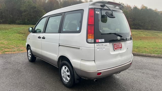 1998 Toyota Townace JDM car for sale — photo 4 of 9