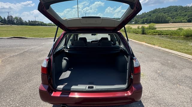 1998 Subaru Legacy JDM car for sale — photo 8 of 10